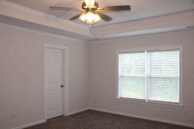 Building Photo - 846 Lillian Pk Dr