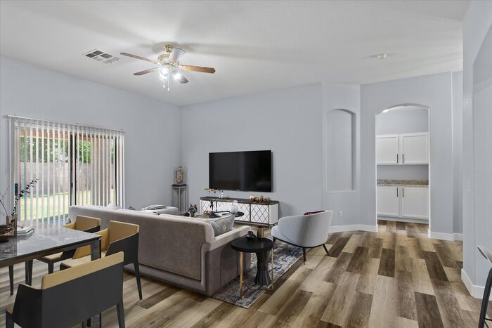 Building Photo - 92 E Spur Ave