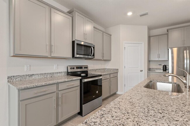 Building Photo - 520 158th St E