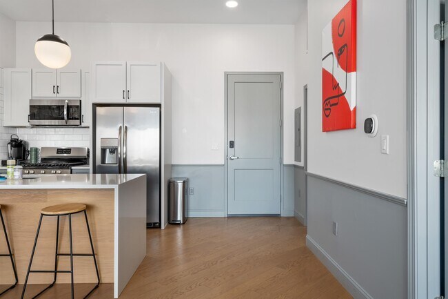 Building Photo - 2212 Morris Ave