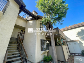 Building Photo - Charming and Spacious Condo in Brea