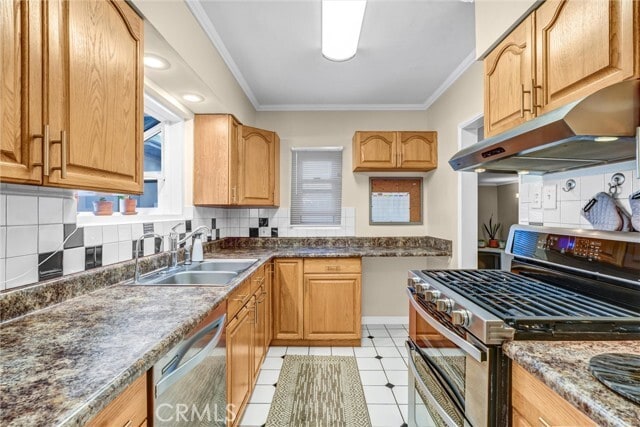 Building Photo - 1130 N Cordova St