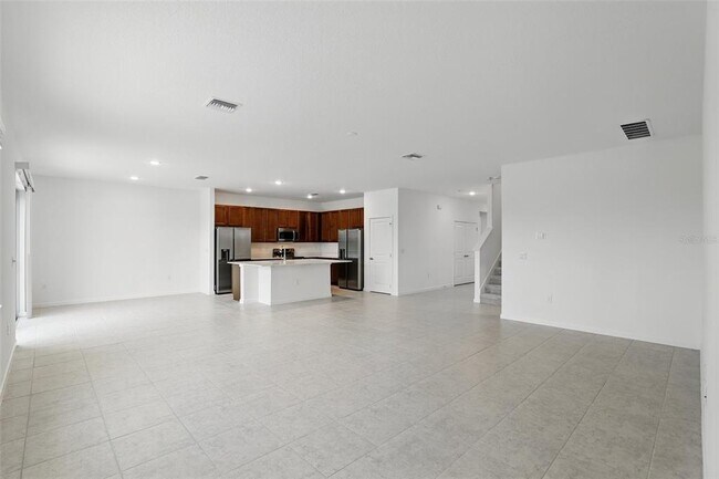 Building Photo - 251 Ballo Dr