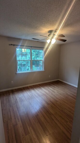Main Bedroom - 2013 Brandymill Ln