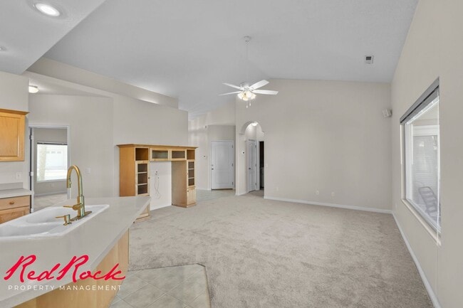 Building Photo - Newly Updated 2 Bedroom Home in Washington!