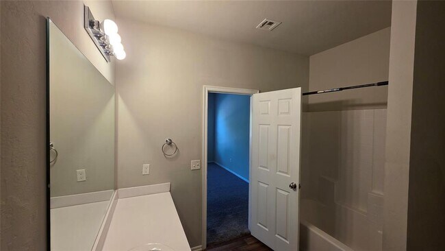 Building Photo - 10012 Wimbledon Ct