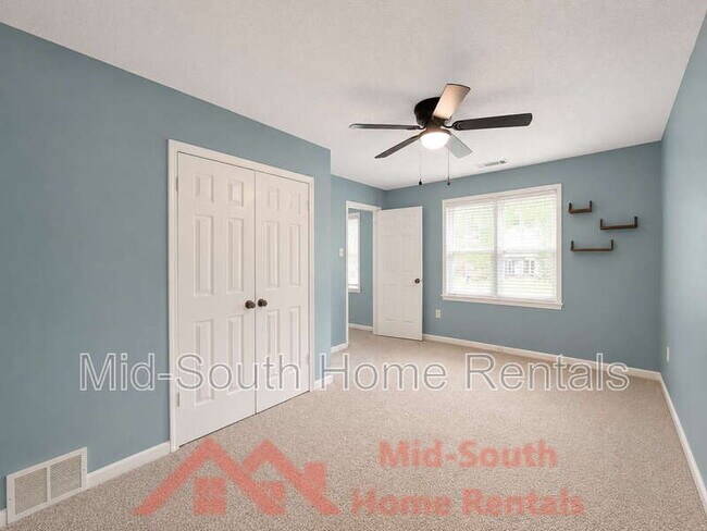 Building Photo - 6934 Wynterhall Dr