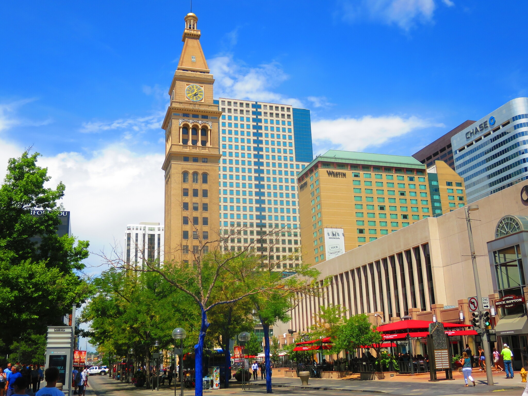 Building Photo - 1020 15th St