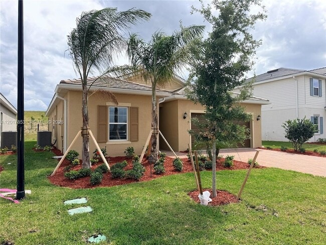 Building Photo - 3917 Passion Vine Dr