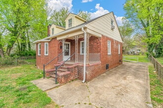 Building Photo - 1609 Dunbar St