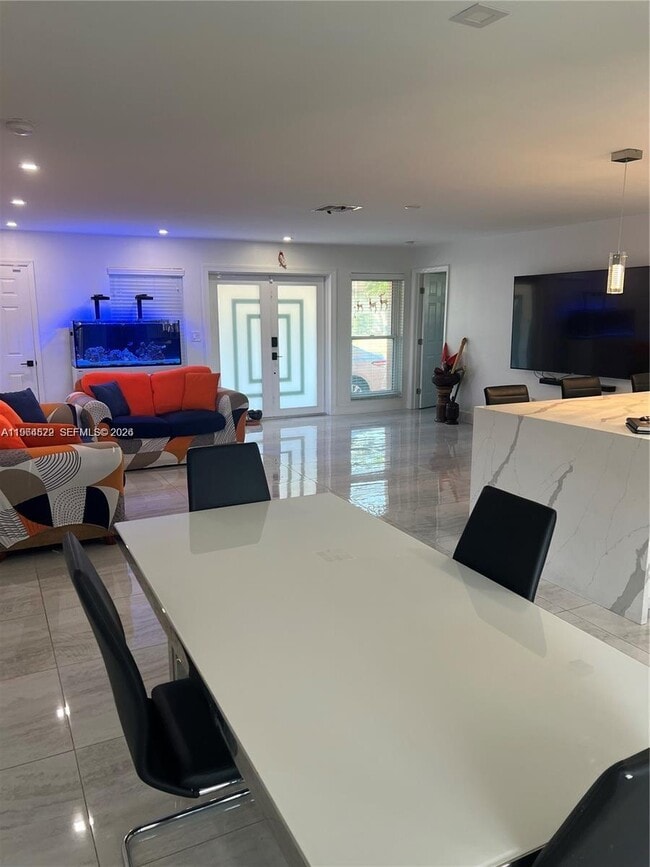 Building Photo - 9371 NW 21st Manor