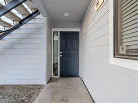 Building Photo - 7675 N 1st St