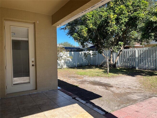 Building Photo - 5114 Santa Ana Dr