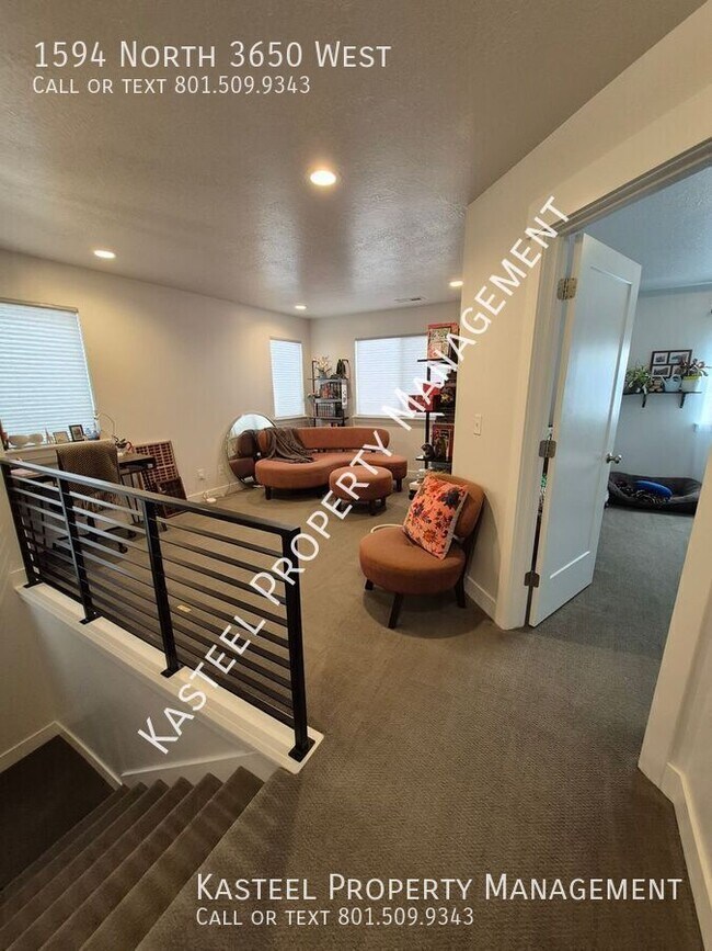 Building Photo - 1594 N 3650 W