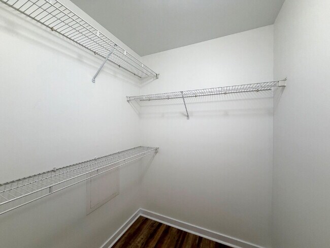 Building Photo - First Floor, Two Bedroom, Two Bathroom updated Condo!