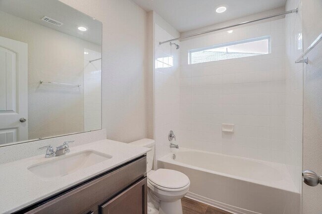 Building Photo - 1007 Coolridge Ct