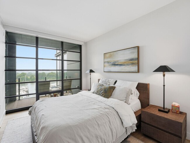 Building Photo - Designer-Furnished Waterfront Living at VIO Condominiums!