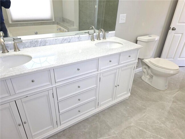 Building Photo - 3610 Muskie Ln