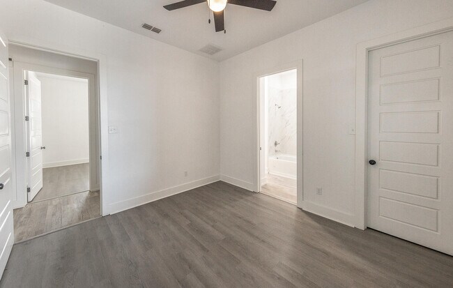 Building Photo - 19108 County Rd 2240