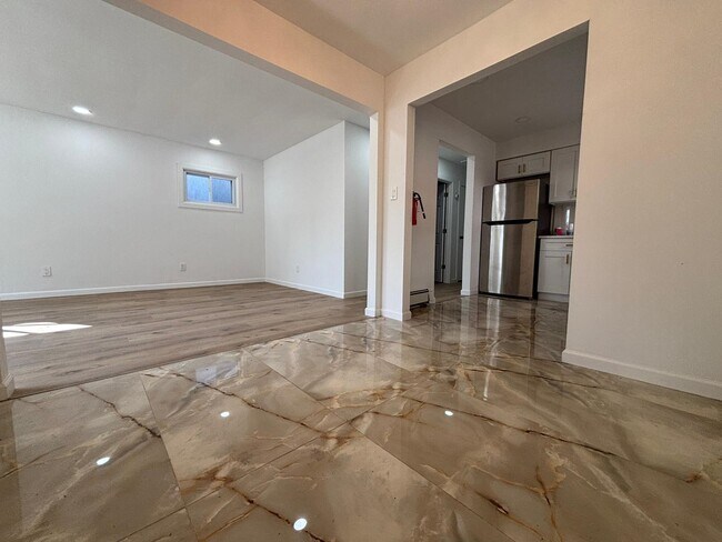 Building Photo - 9047 Palisade Ave