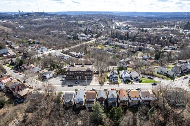 Building Photo - 240 Ridgewood Ave