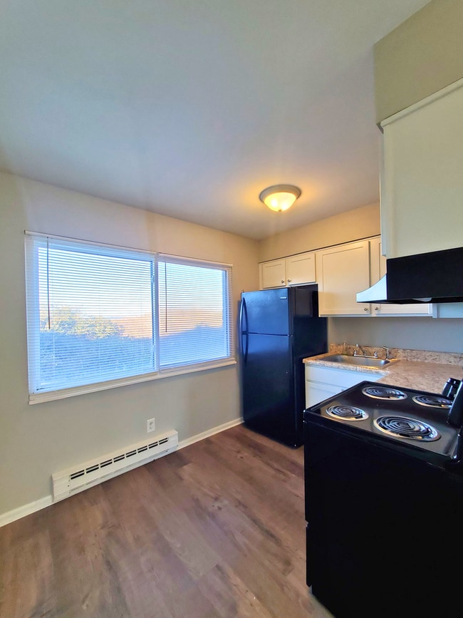 Building Photo - 2642 E Ocean View Ave