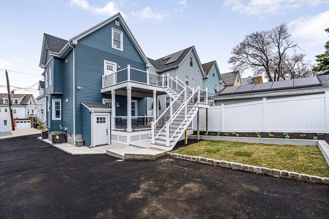 Building Photo - 147 Jefferson Ave