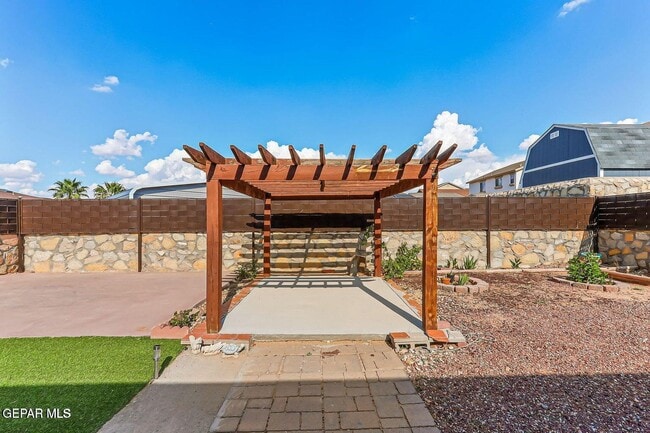 Building Photo - 14422 Coyote Trail