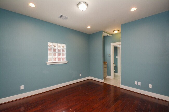Building Photo - 1514 Prince St