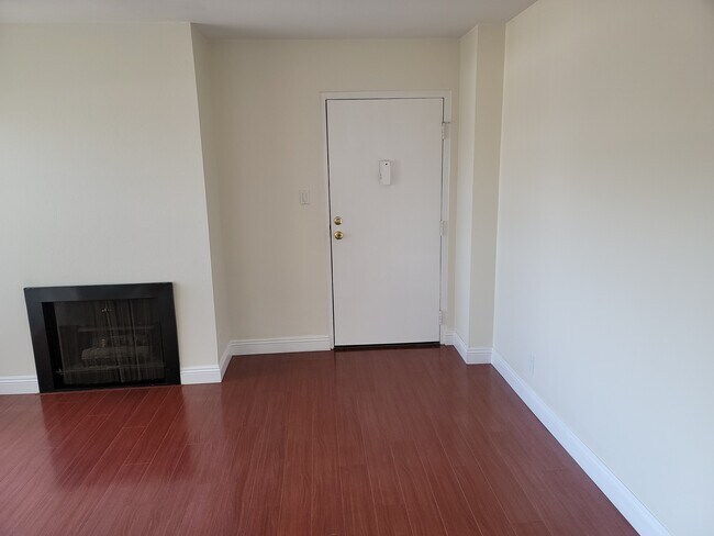 Front Door - 1421 16th St
