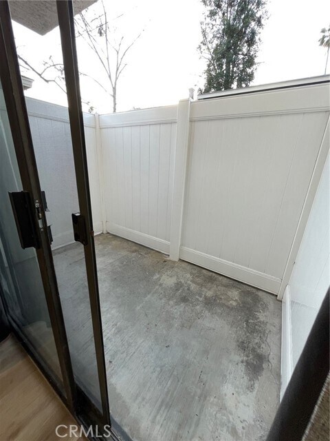 Building Photo - 63 S Parkwood Ave