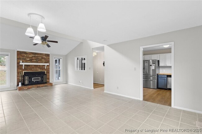 Building Photo - 1716 Valley Ridge Dr