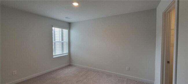 Building Photo - 24 Founders Dr