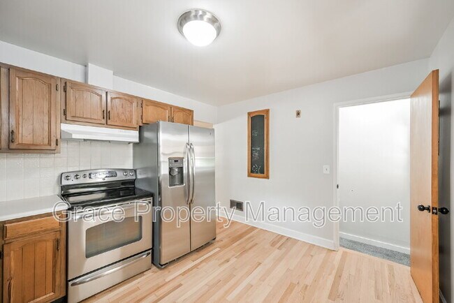 Building Photo - 2610 S Gaylord St