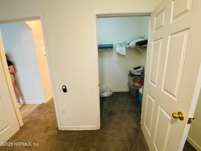 Building Photo - 10550 Baymeadows Rd