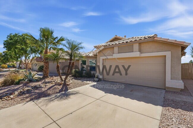 Building Photo - 1307 E Century Ave