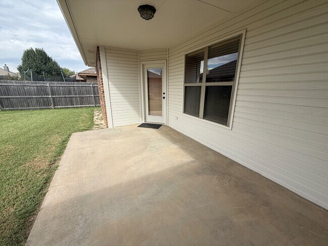 Building Photo - 616 Morningside Dr