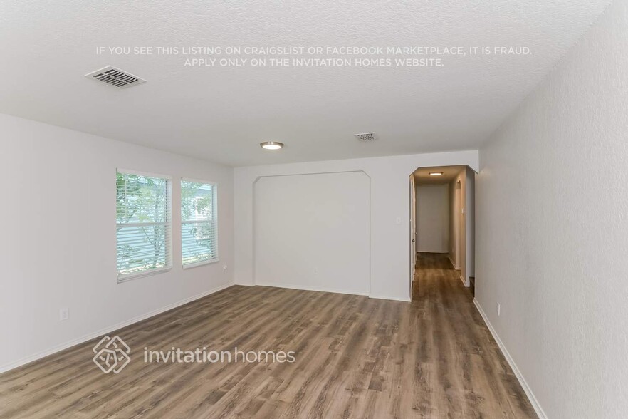 Building Photo - 5827 Trent Ranch