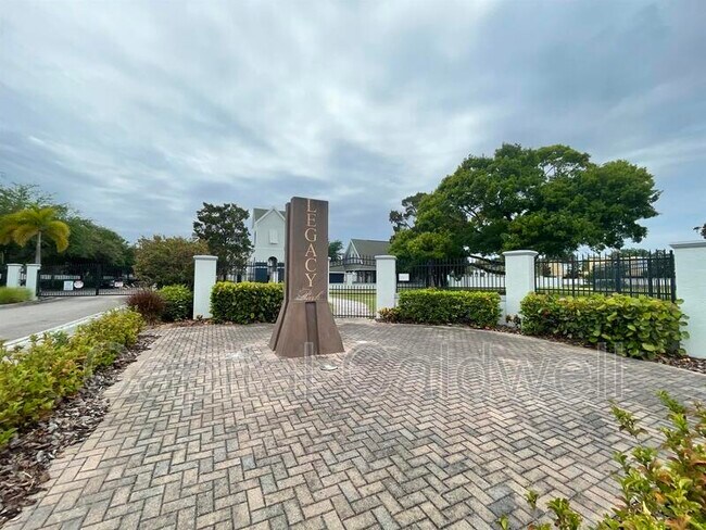 Building Photo - 4501 Bay Spring Ct