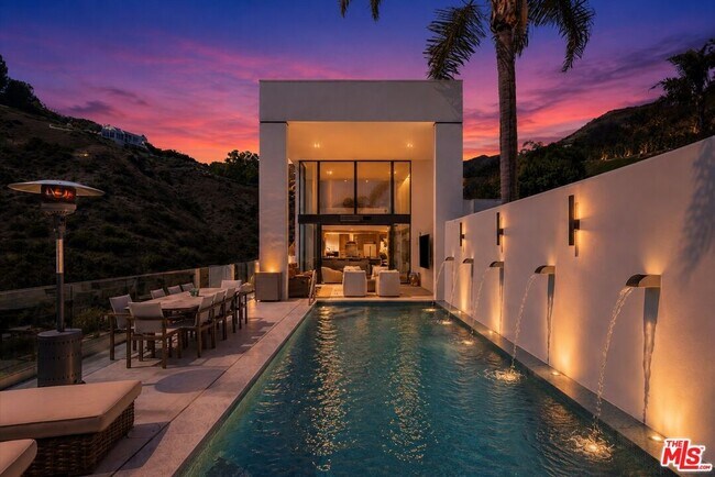 Building Photo - 3851 Sweetwater Canyon Dr