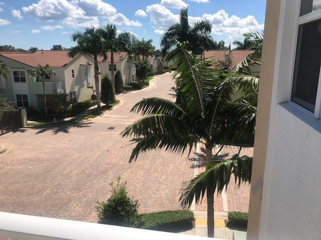 Building Photo - 4920 NW 15th Ave