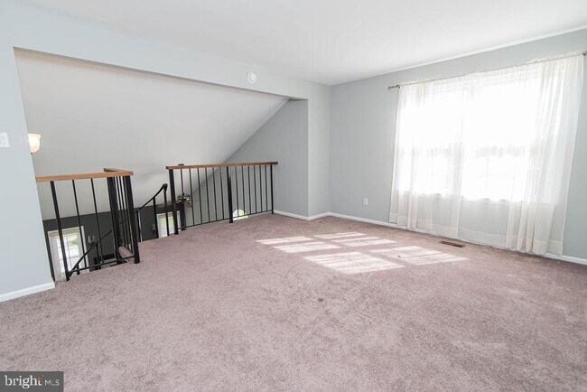 Building Photo - 239 Oakridge Dr