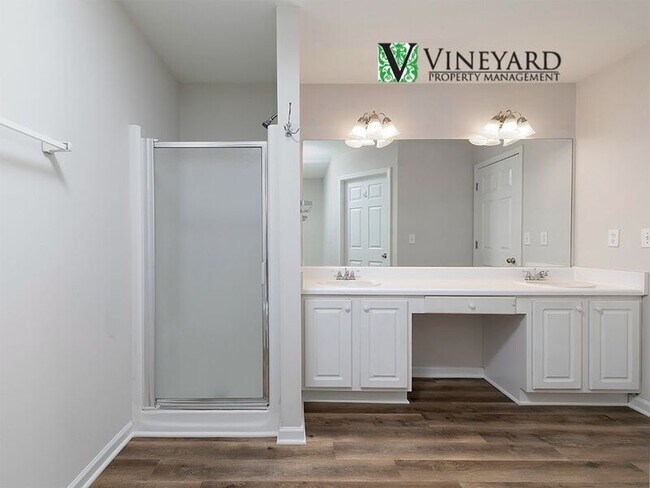 Building Photo - 3684 Autumn View Dr