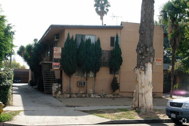 Primary Photo - 14202 Sylvan St