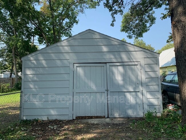 Building Photo - 3820 13th St