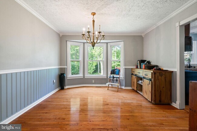 Building Photo - 127 Pilgrim Cove
