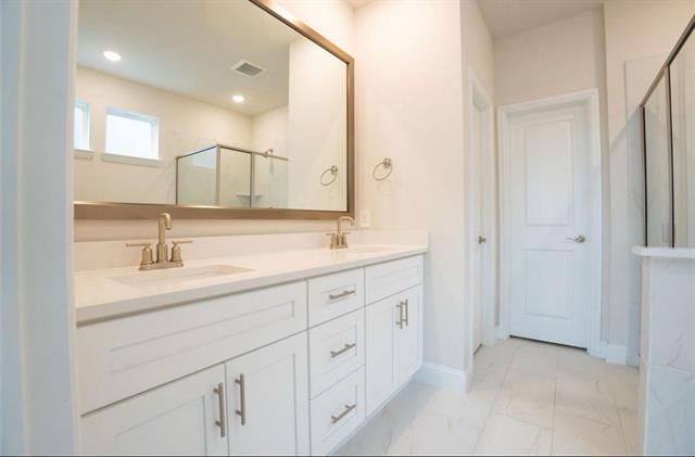 Building Photo - 10950 Downy Cup Dr