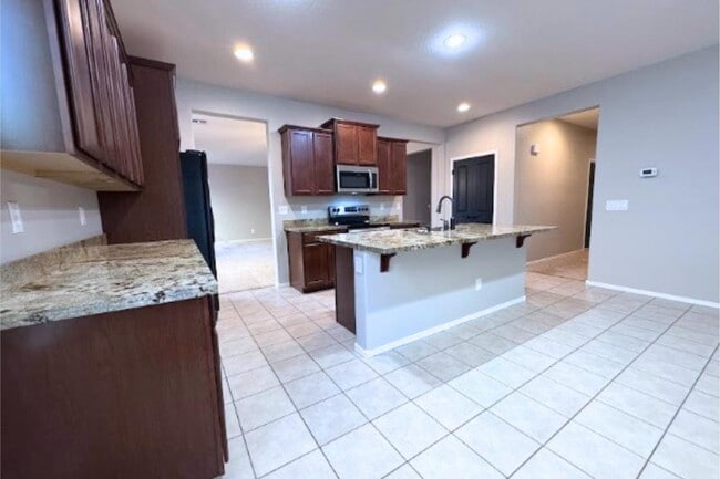 Building Photo - 2969 E Isaiah Ave