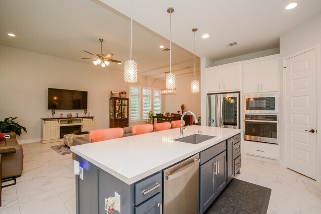 Building Photo - 11947 Gramina Way