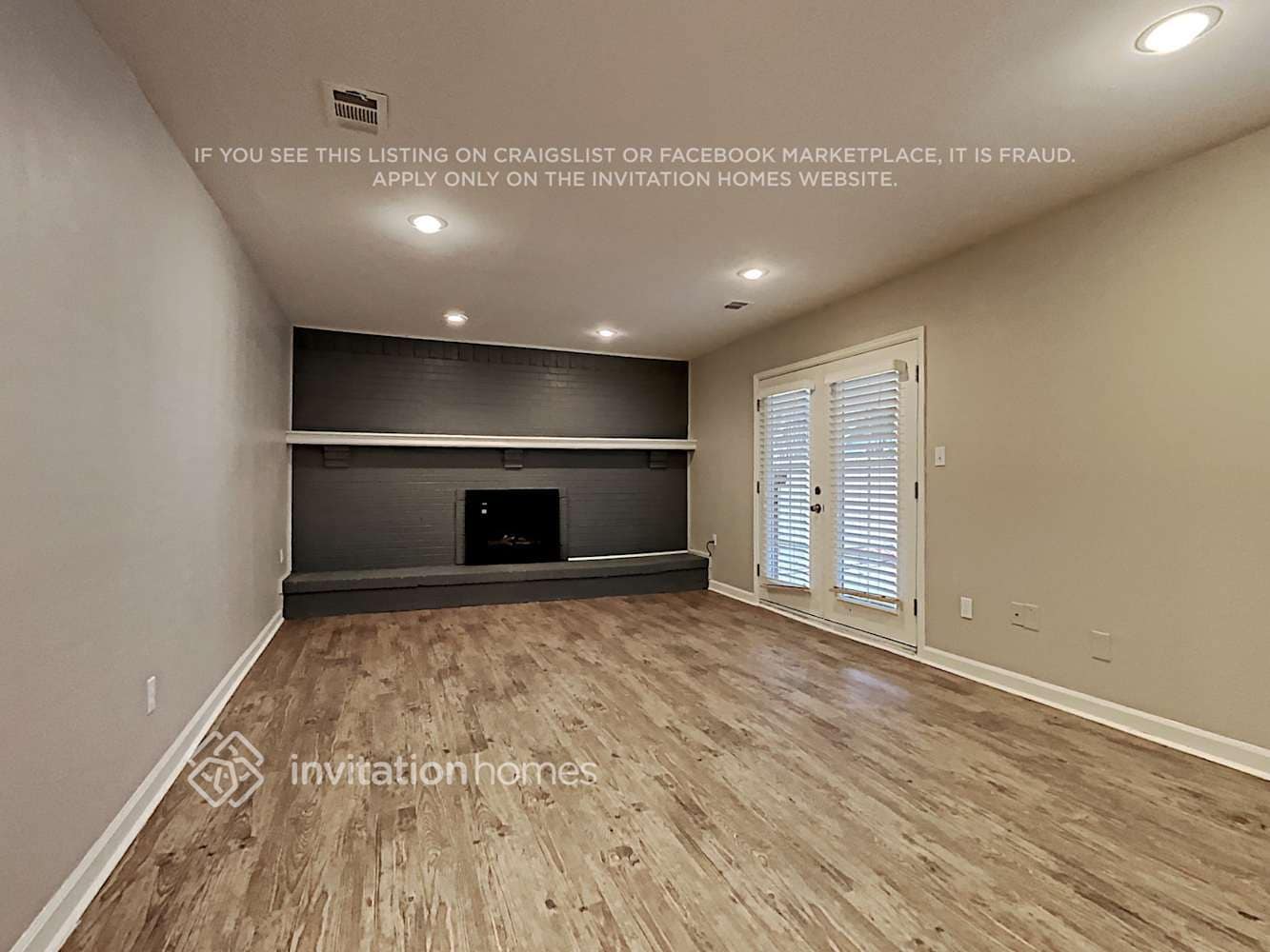 Building Photo - 12853 Cherry Way